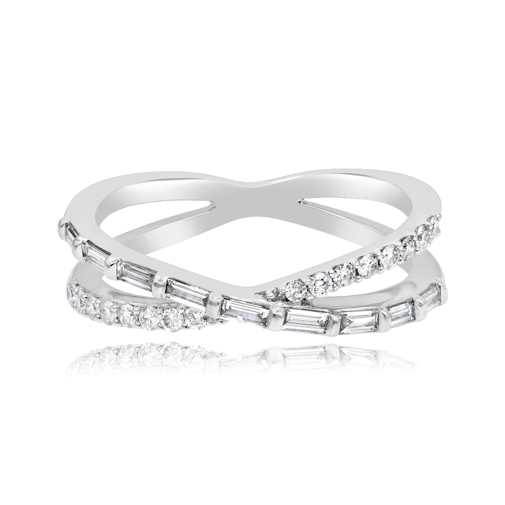 0.38 ct. Diamond 14K White Gold Pave Split Shank Band