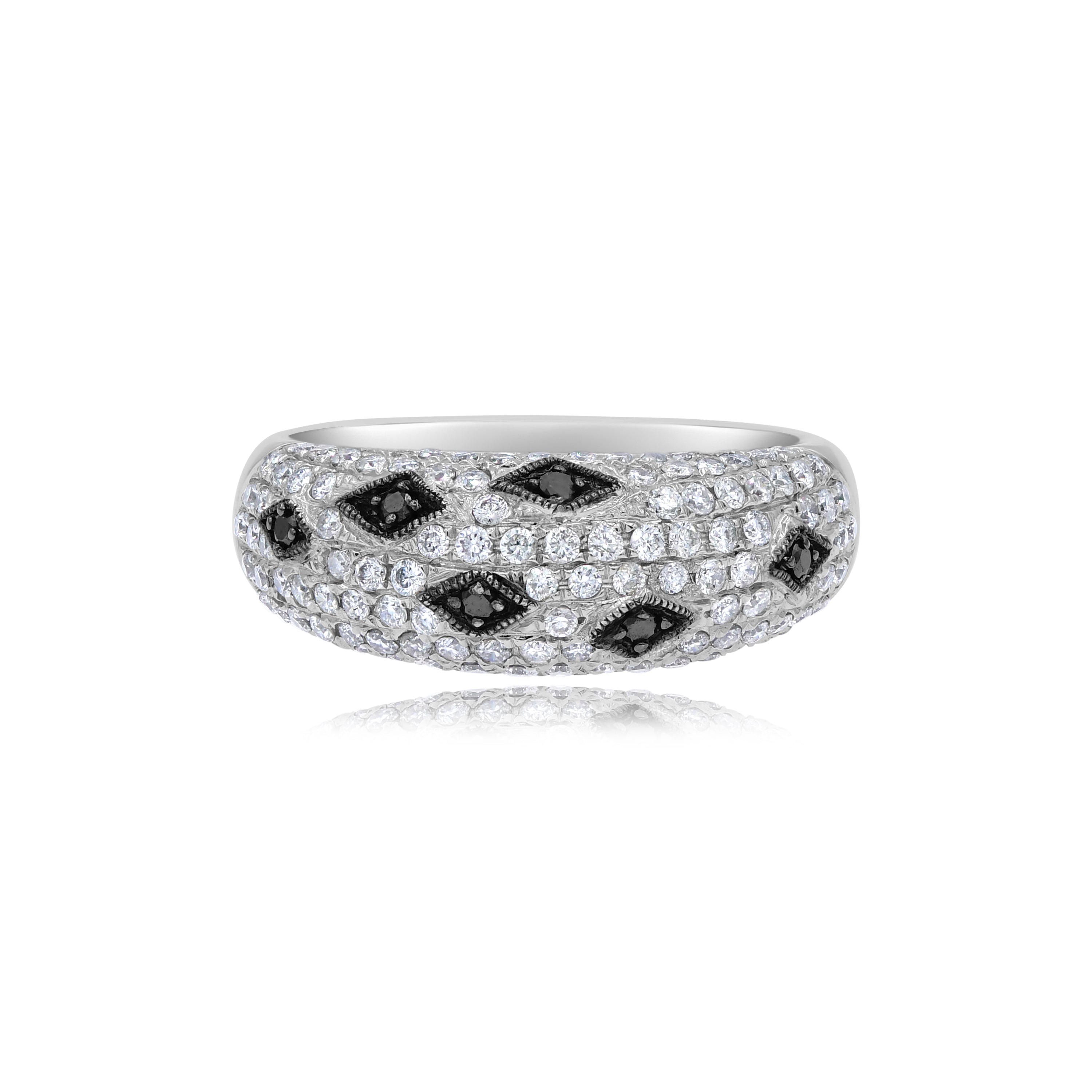 D 0.88 BLK D 0.07 14KR 5.32 GM  129 ST - RA233