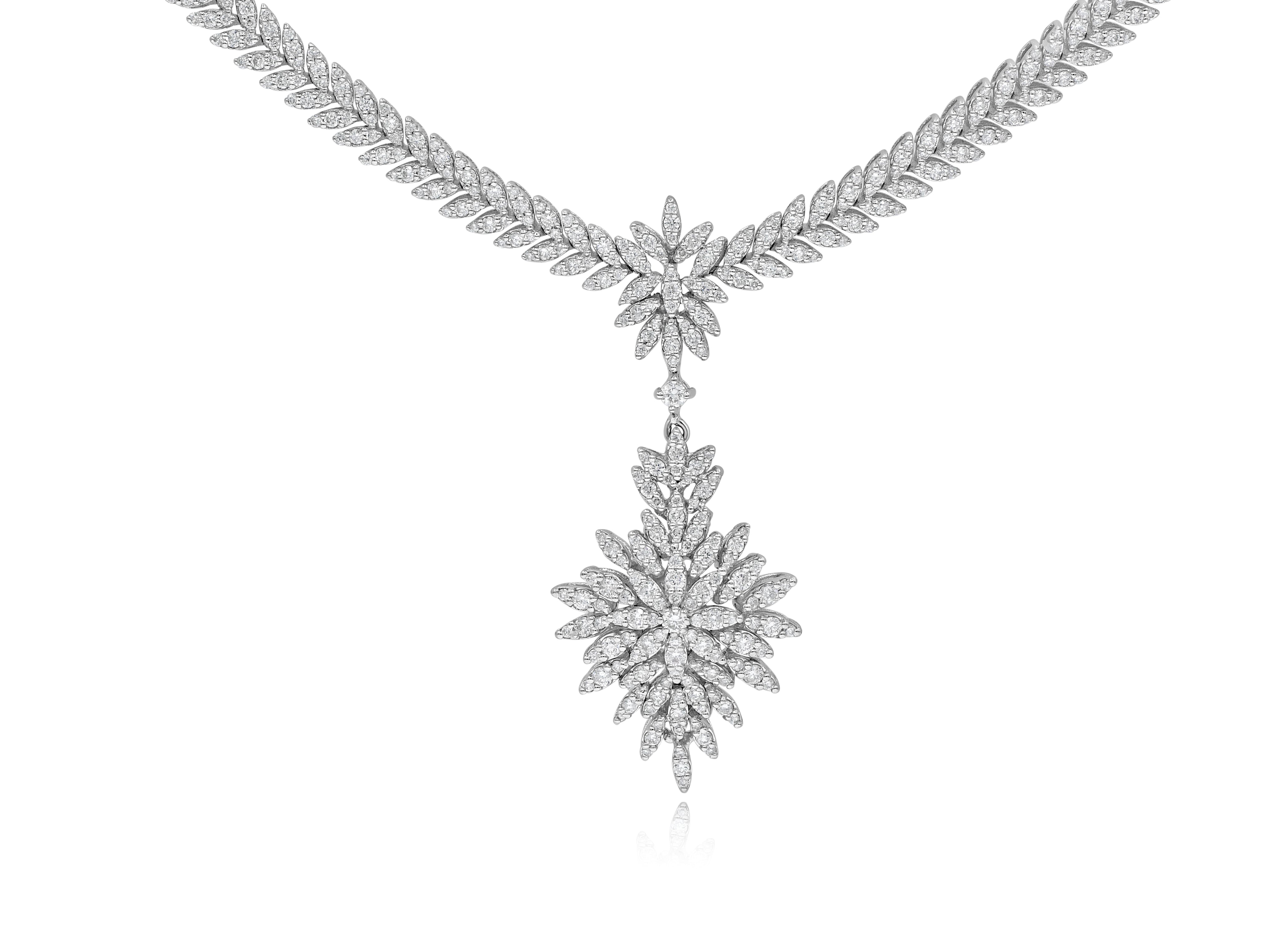 3.61 ct. Diamond 18K White Gold Infinite Leaf Drop Collar Necklace